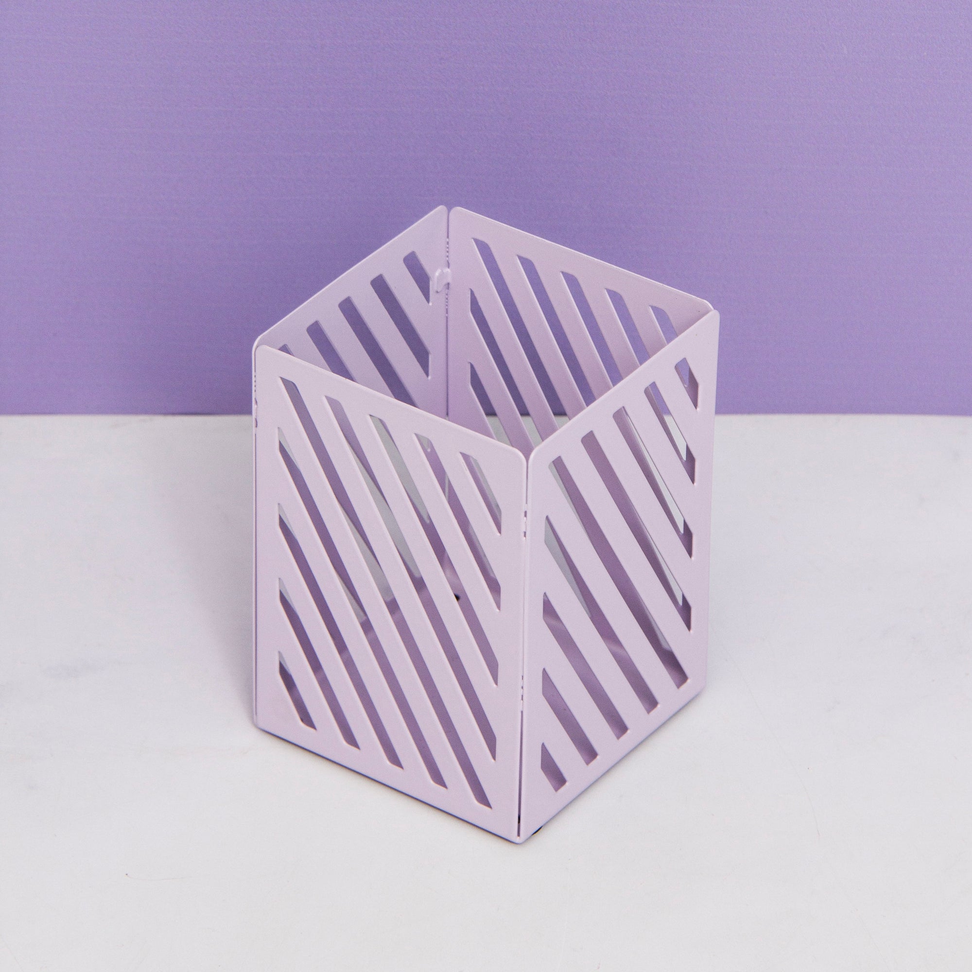 Metal Purple Pen Holder